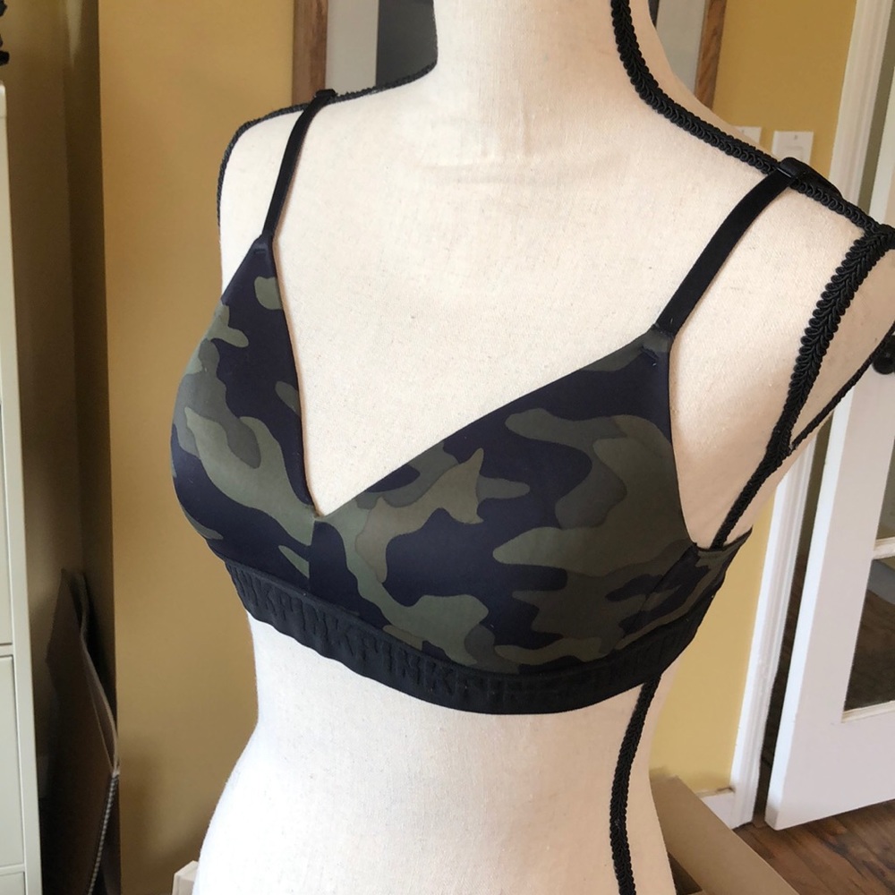 Victoria’s Secret Pink -Camo Seamless Bra